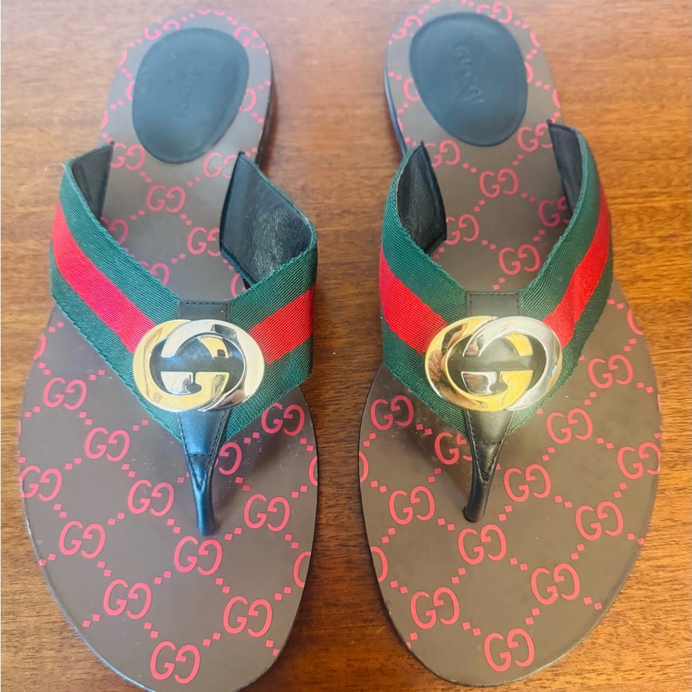 Gucci Black Sandal with Red GG Print